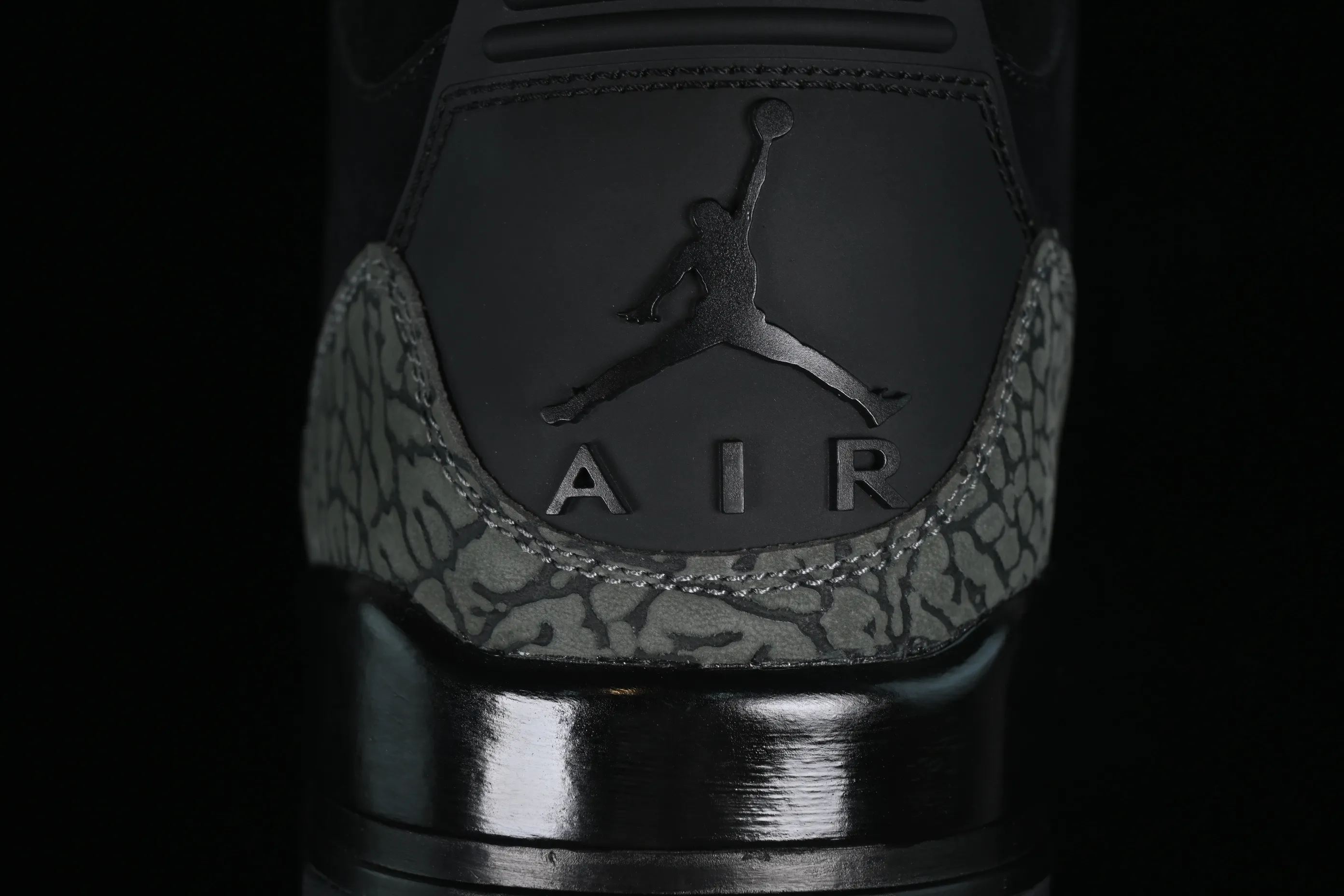 All categories Air Jordan Jordan series basketball shoes Air Jordan 3 LW version Air Jordan 3 Retro AJ3 Joe 3 Black Cat Explosion pattern CK9246-168